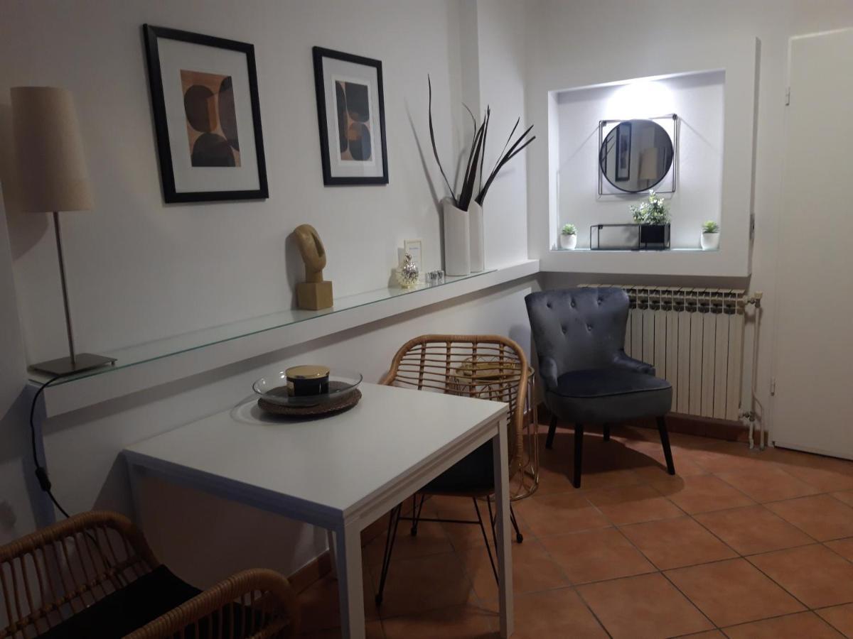 Apartments Villa Holiday Apartment *