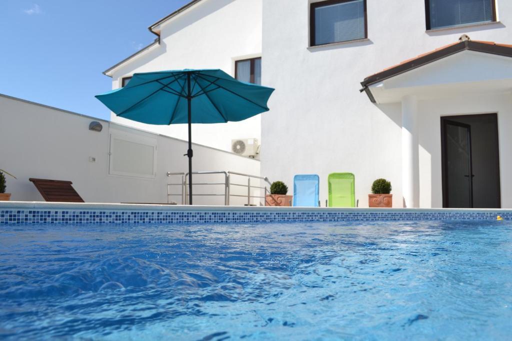 Lägenhet Apartments Villa Holiday Pula